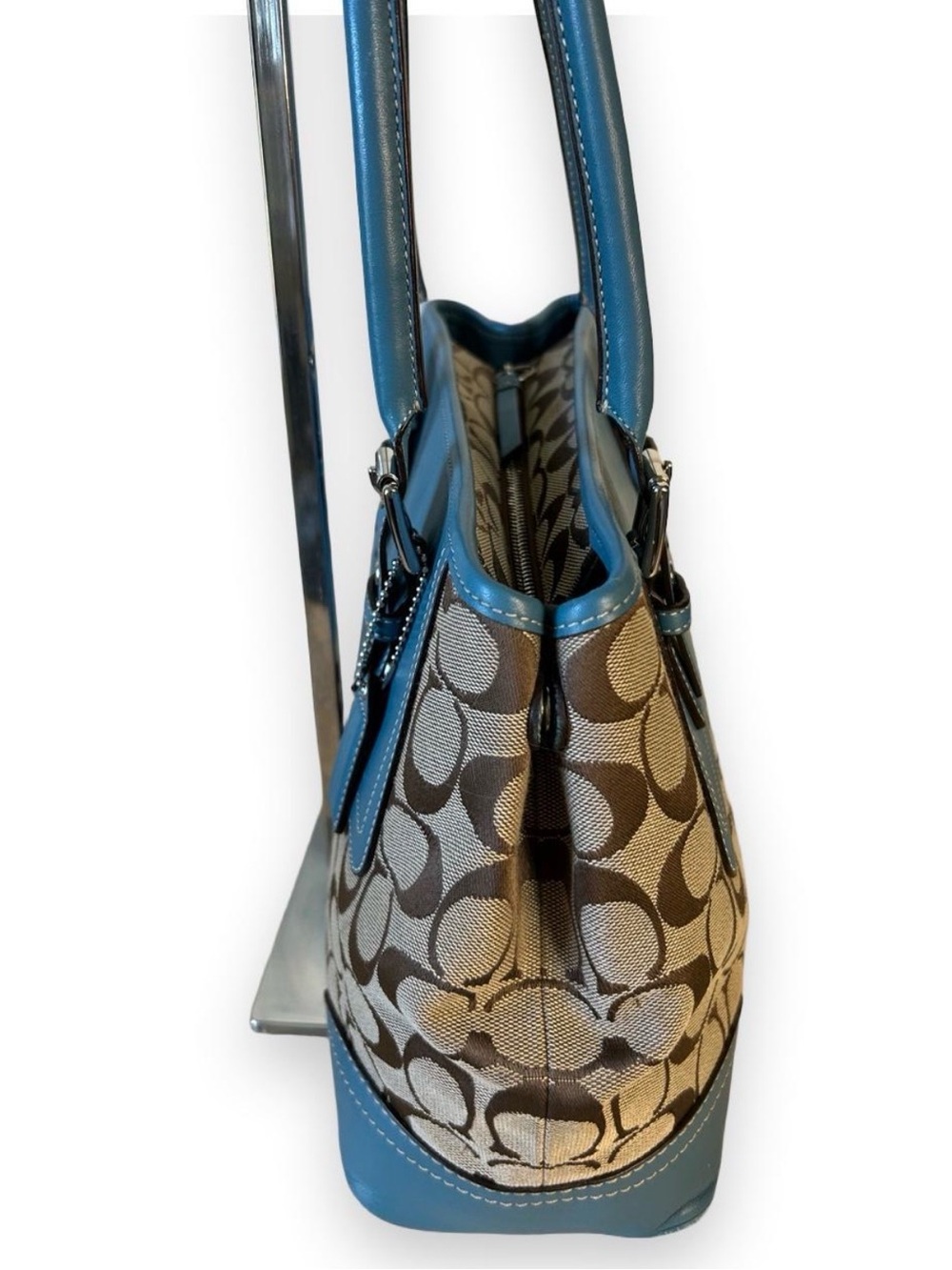 Coach Hamptons Signature EW Gallery Crossbody Tote - Picture 3 of 9